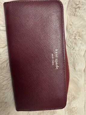 kate spade Saffiano Leather Zip Wallet in Burgundy